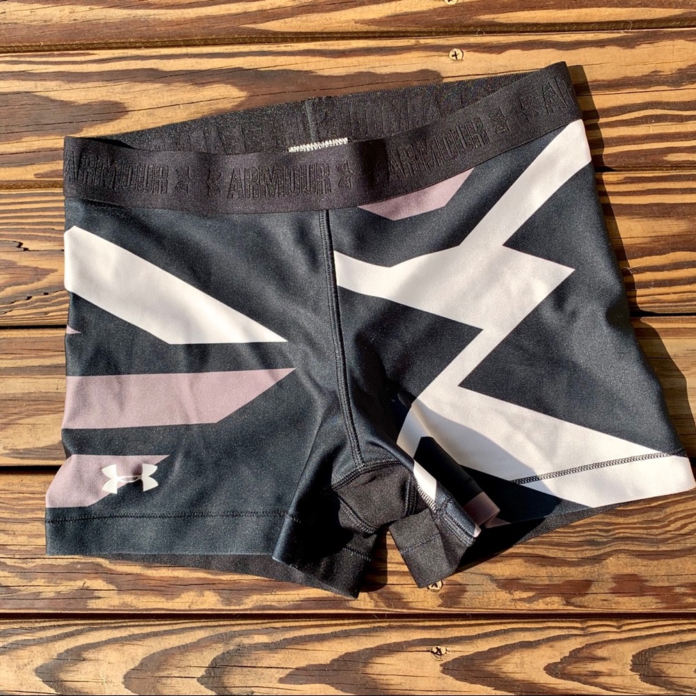 ❌SOLD❌ Underarmour Shorts / Spanx Size Small